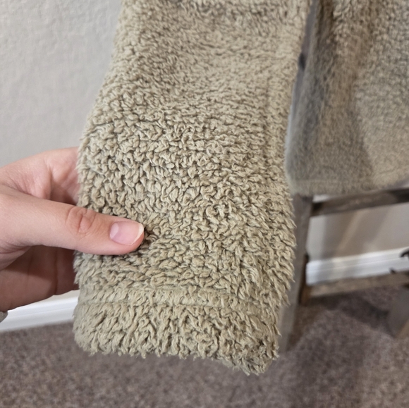 Patagonia Tan Fleece Quarter Zip-Up Jacket - Size Medium - Picture 3 of 4